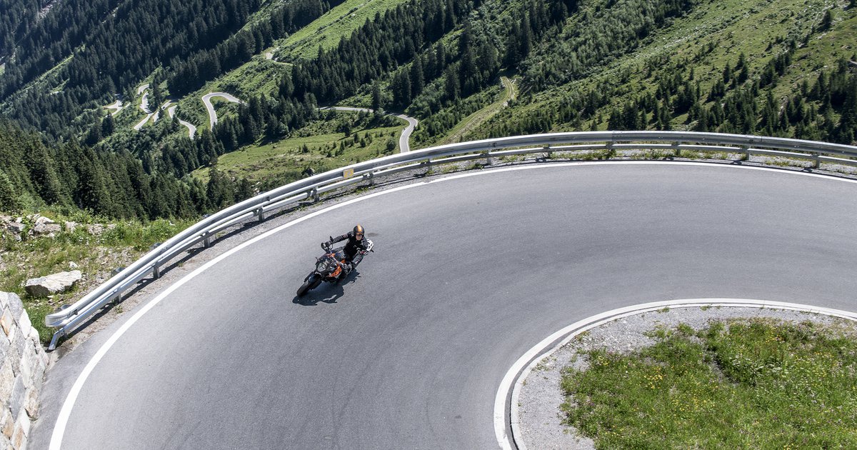 Motorrahotels mit Biketouren in Tirol | Kurven & Knödel