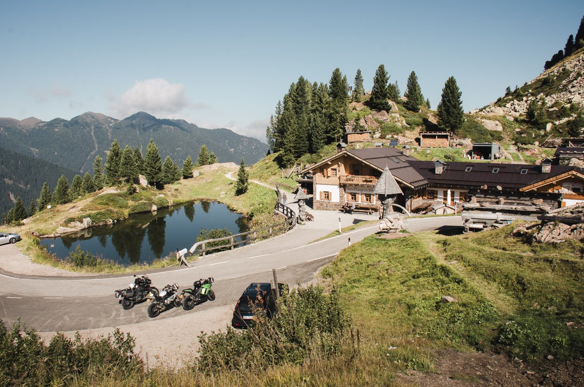 3 passes and 3 peaks tour from Hotel Mondschein