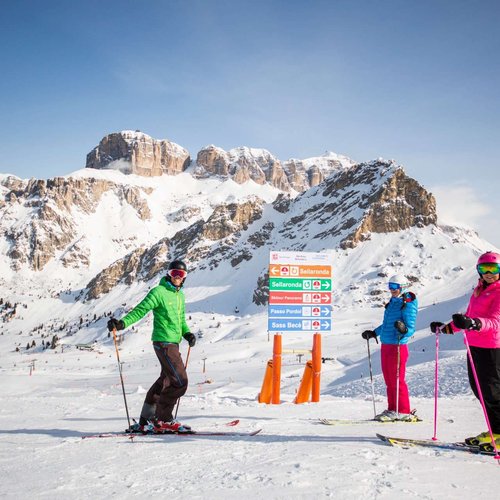 Vom Kurvenrausch zum Tiefschneetraum im Dolomiti SuperSki